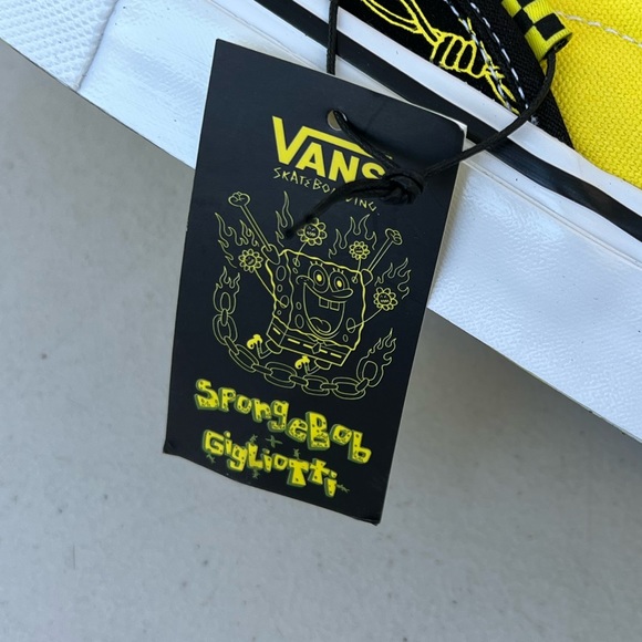 VANS x SPONGEBOB SQUAREPANTS | Gigliotti Slip-On Skate Shoes - Picture 5 of 8